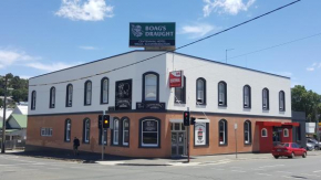 Centennial Inn on Bathurst, Launceston